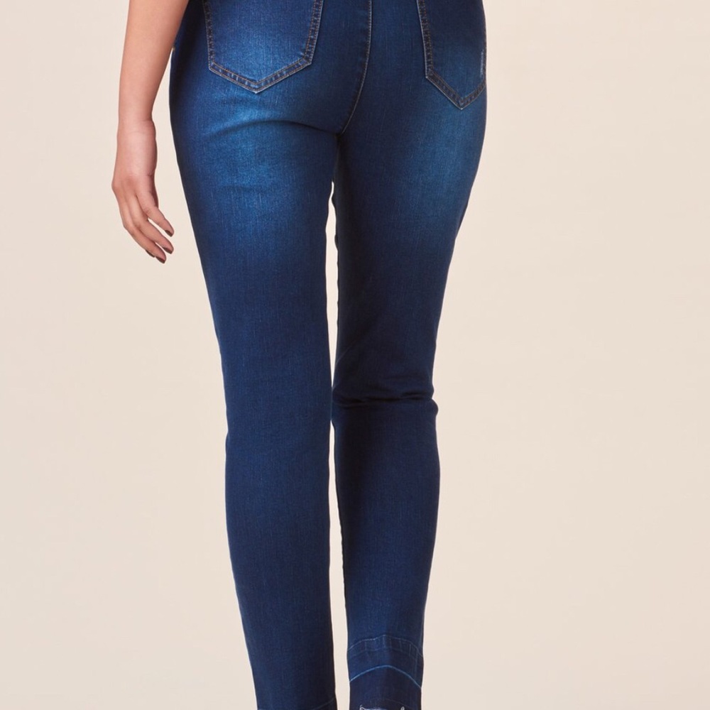 Charlie Paige Shaping Denim Jeans - Picture 2 of 2